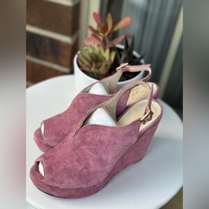 Elegant Mauve Wedge Sandals